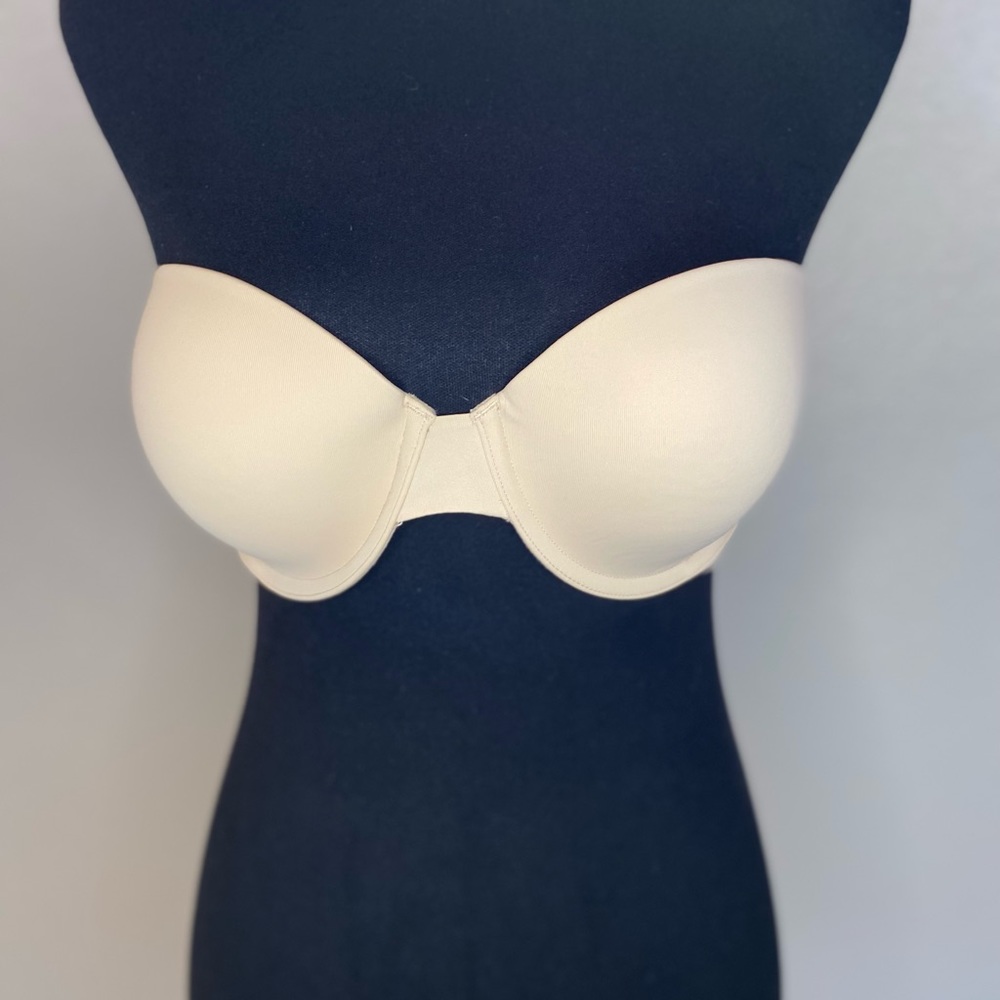 NWOT- Victoria Secret PINK strapless bra